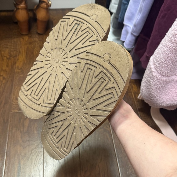 Ugg chestnut tazz size 8 - Picture 4 of 4